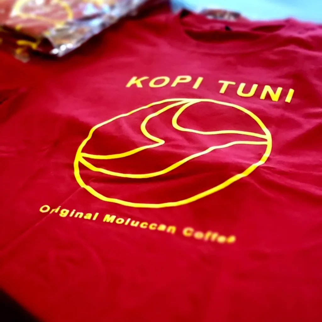 T-shirt Kopi Tuni